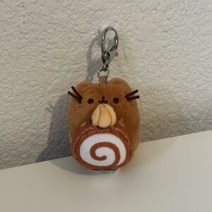 Pusheen choco keychain